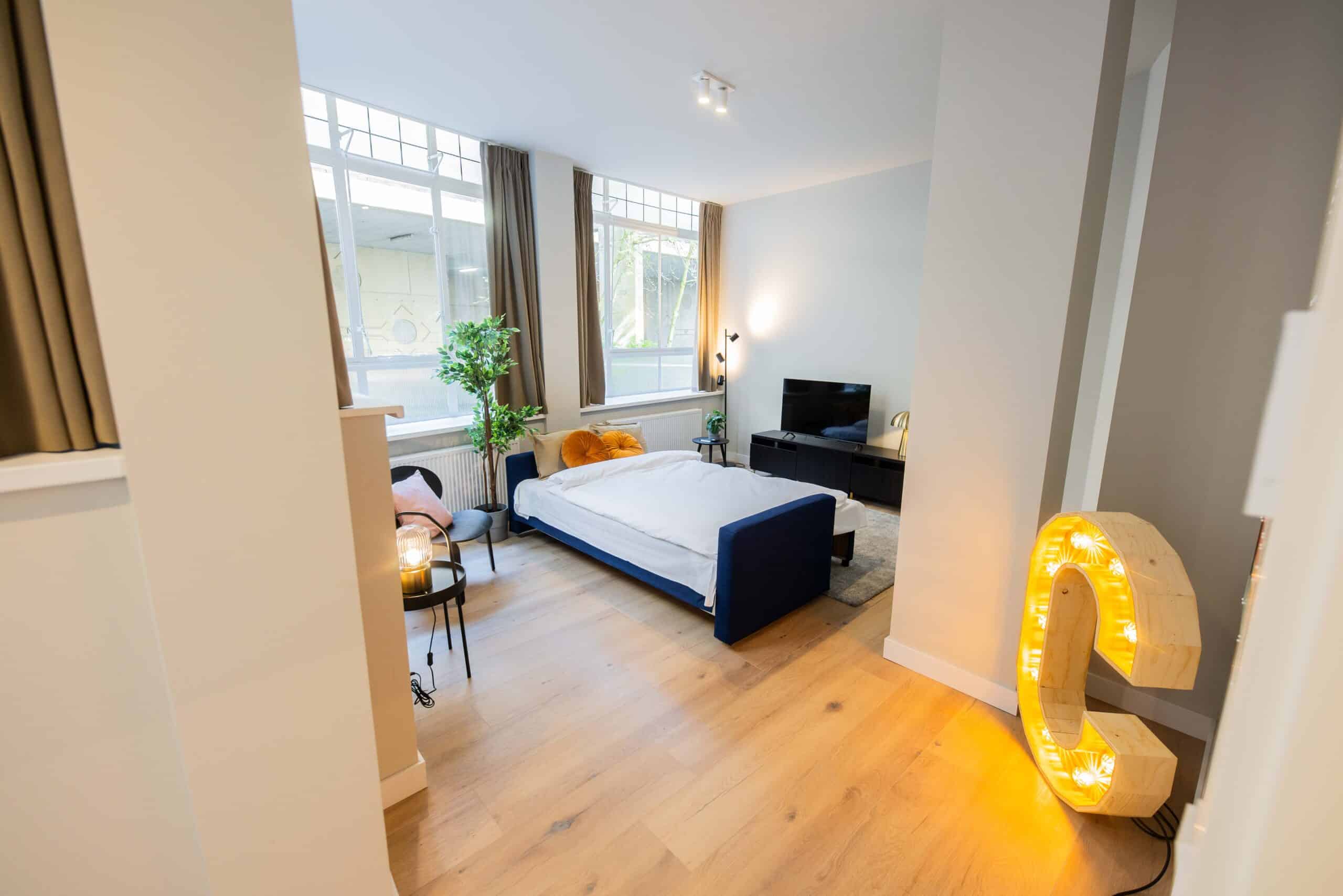 Contemporary 3BDR Apartment WS, view 2