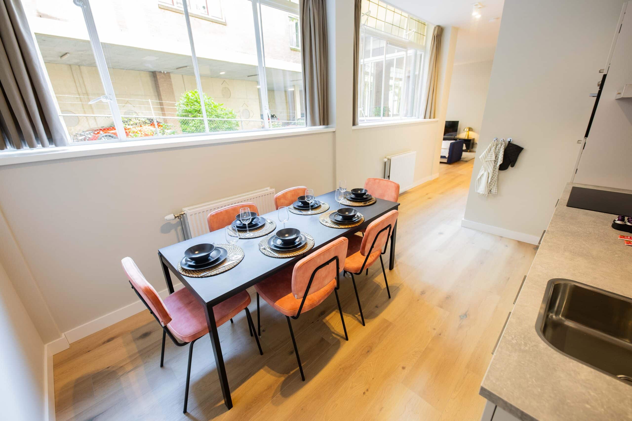Contemporary 3BDR Apartment WS, view 4