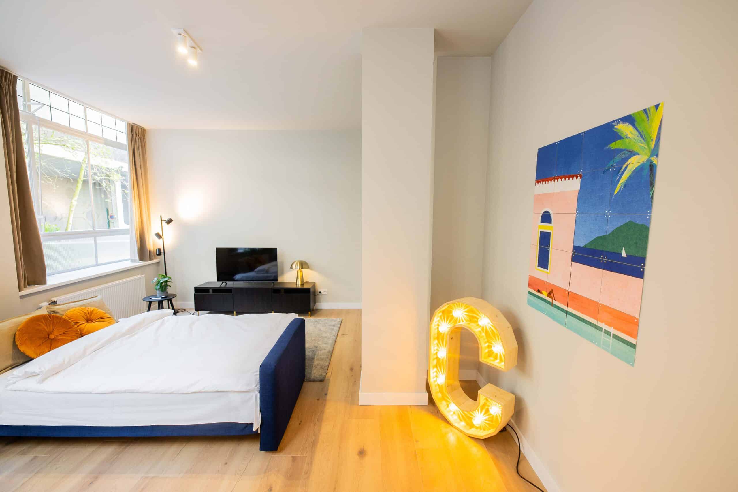 Contemporary 3BDR Apartment WS, view 5