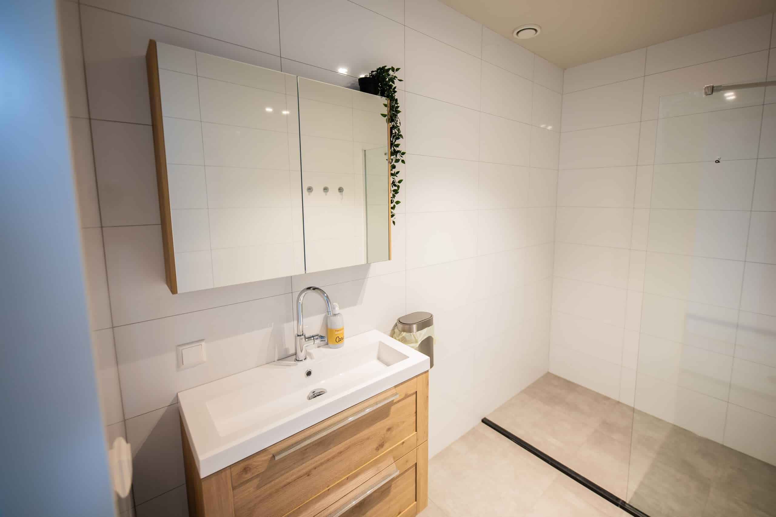 Contemporary Stylish 3BDR Apartment PKA, view 4