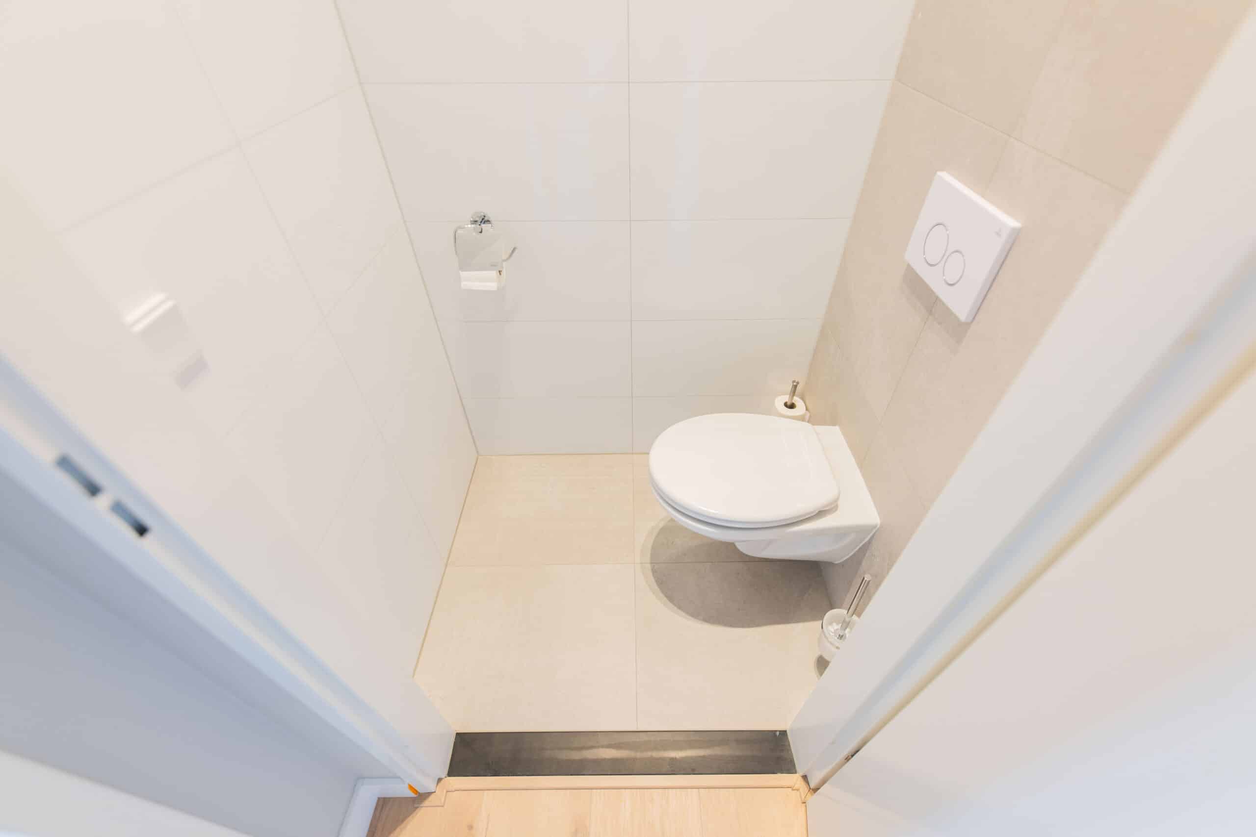 Luxurious Downtown 3BDR Apartment WS, view 3