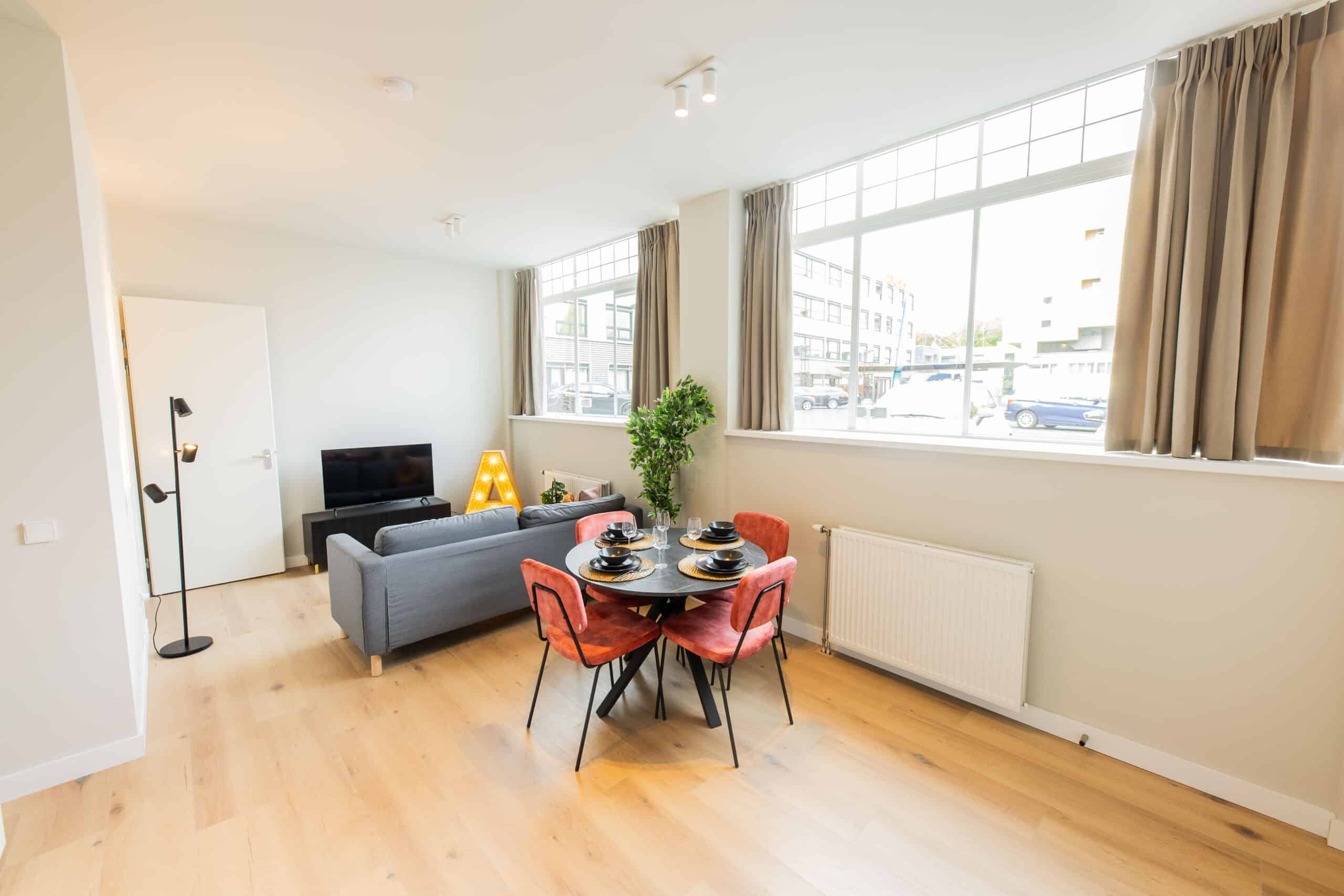 Luxurious Escape 3BDR Apartment WS, view 3