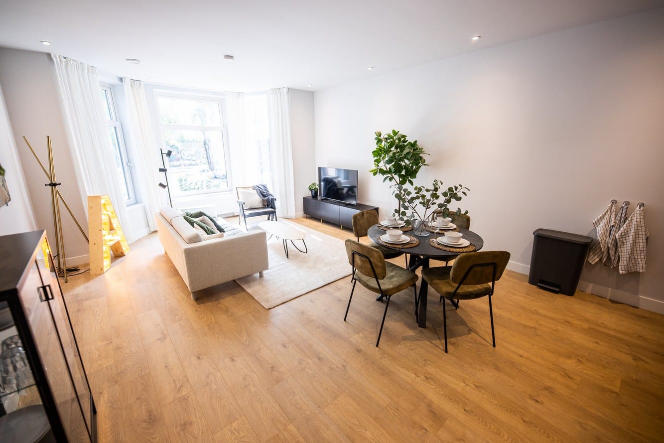 Sleek City Center 2BDR Apartment VP, view 4