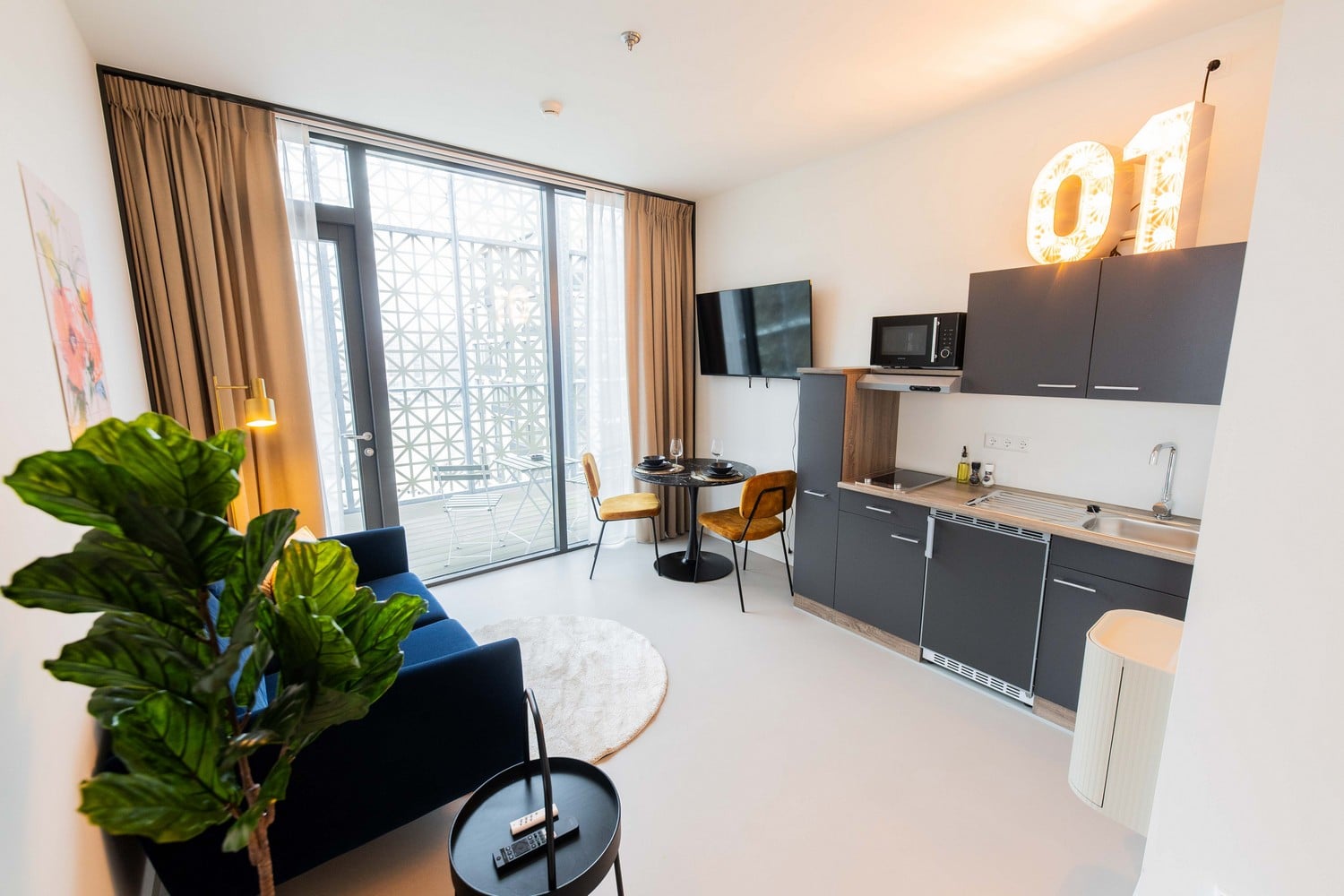 Stylish Serenity 1BDR Apartment BHD, view 3